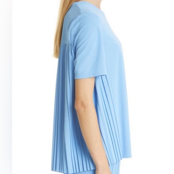Max Mara Leisure Pleated Back Top In Blue Size M NWOT'S - Picture 2 of 11